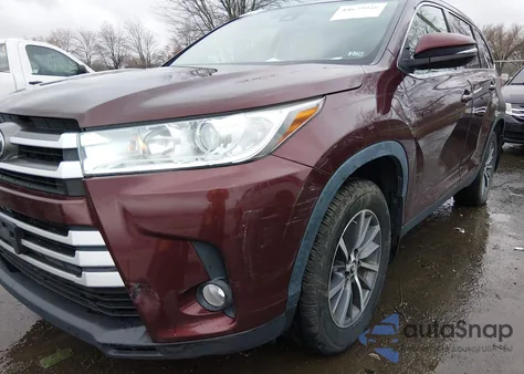 2019 Toyota Highlander Xle из США, поврежденный, VIN 5TDJZRFH7KS703221